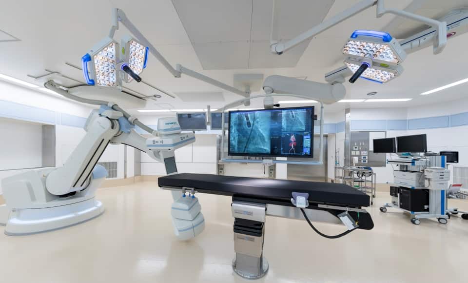 Phòng phẫu thuật Hybrid