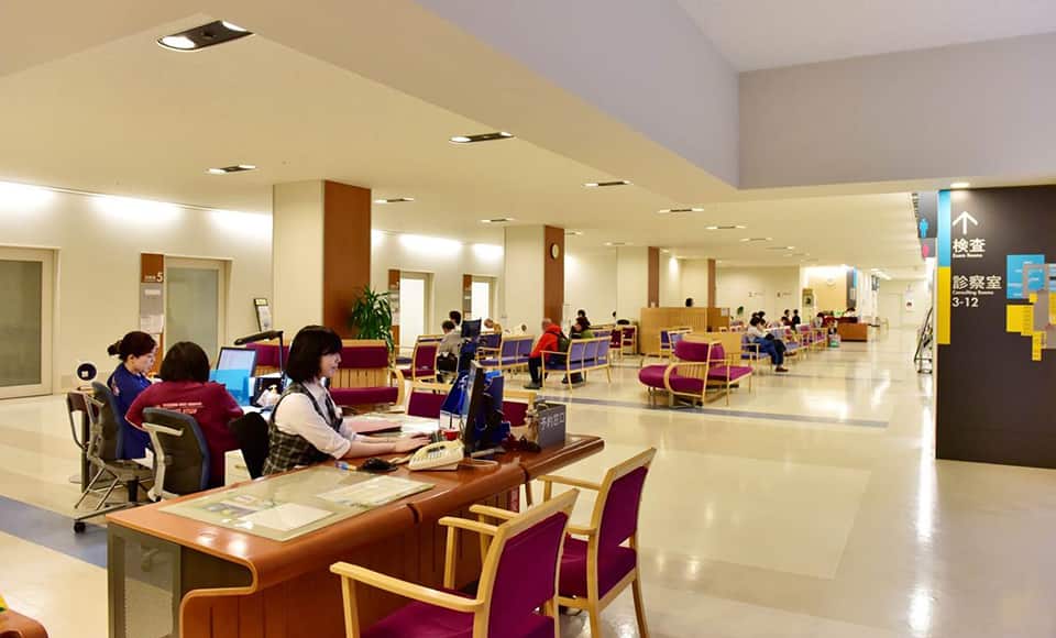 Sảnh bệnh viện