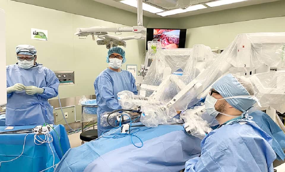 Phẫu thuật hỗ trợ bằng robot