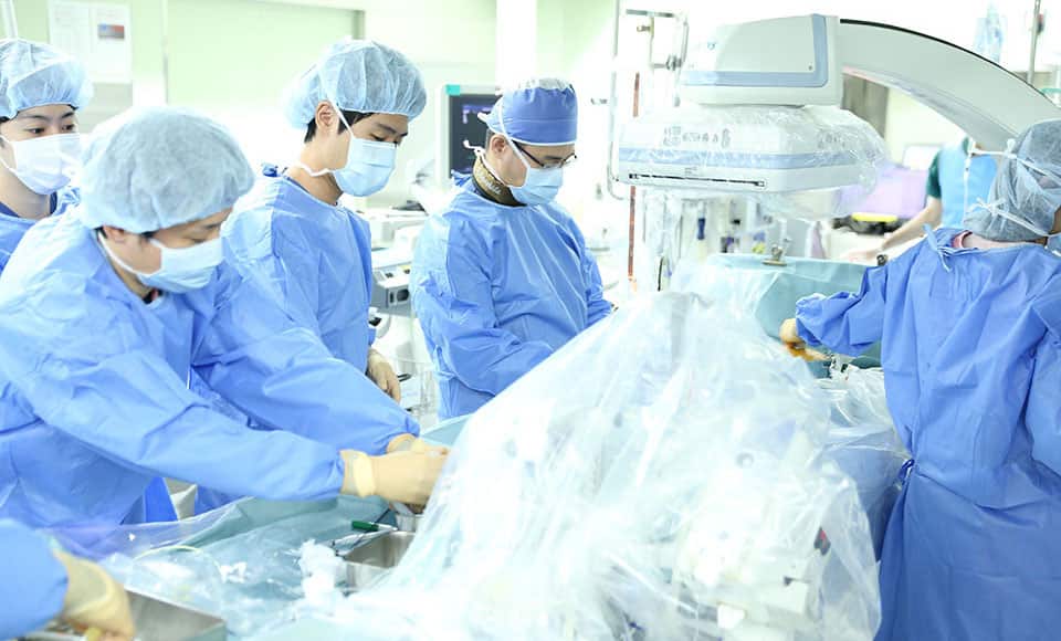 Phòng phẫu thuật Hybrid