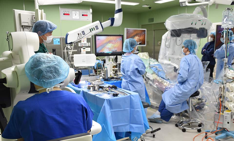 Phẫu thuật bằng robot