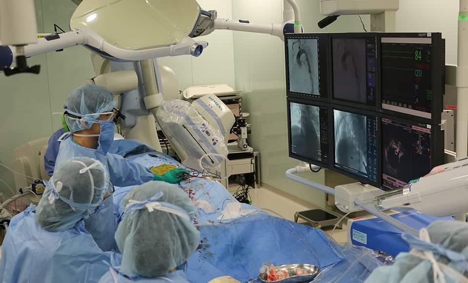 Phẫu thuật ghép mắt