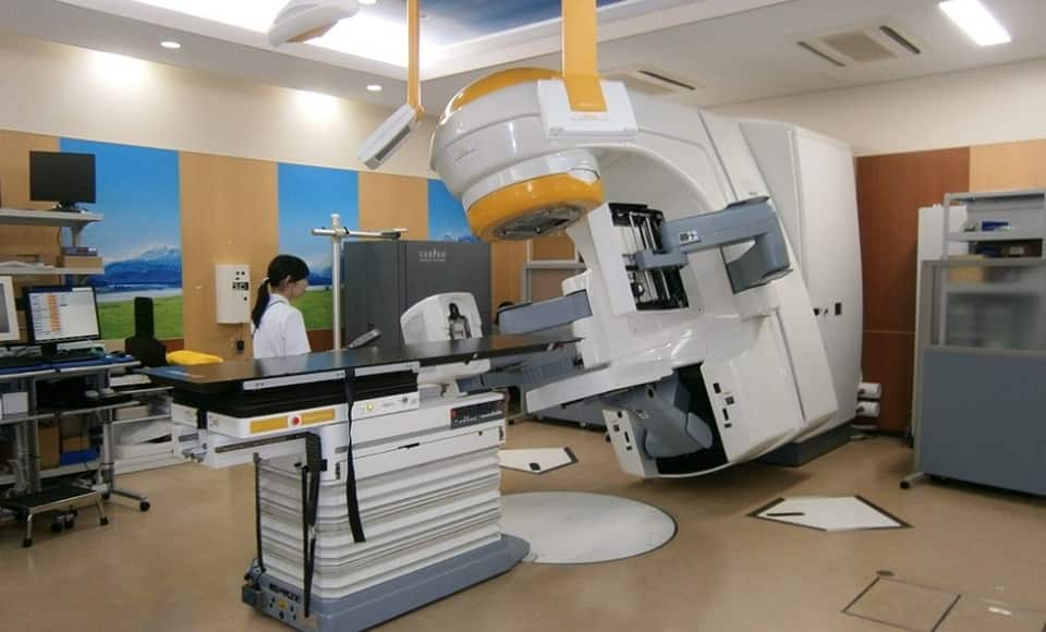 Phòng Xạ Trị (Máy Gia Tốc Tuyến Tính)