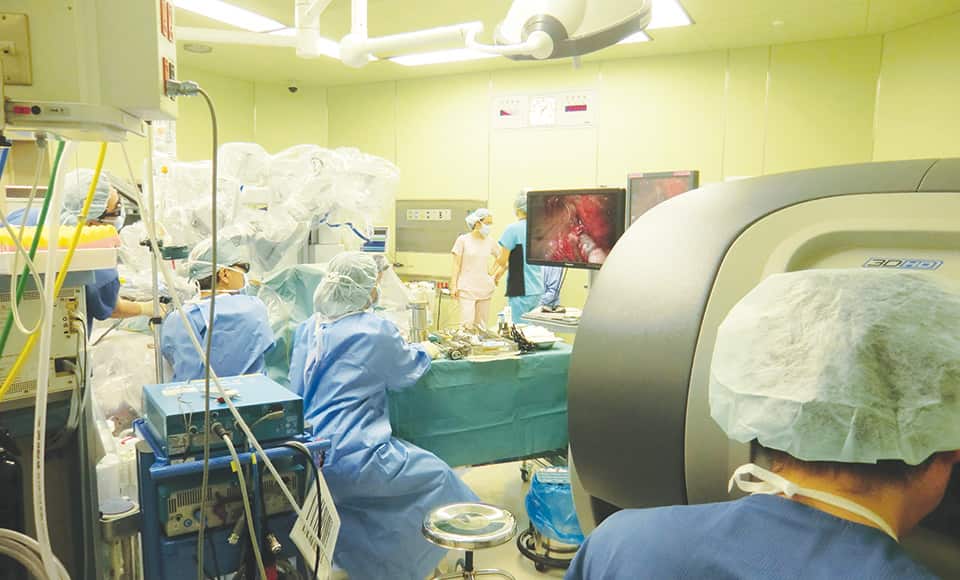 Trung tâm phẫu thuật bằng robot: DaVinci