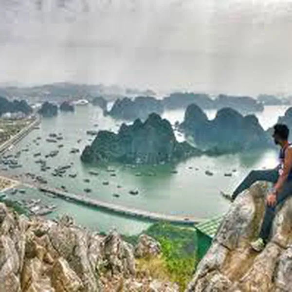 BAI TU LONG 2 DAY CRUISE