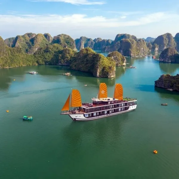 5-Day Vietnam Luxury Trip (5 Star) 		