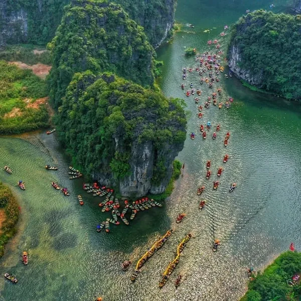 KHÁM PHÁ 6 NGÀY Ở VIỆT NAM
