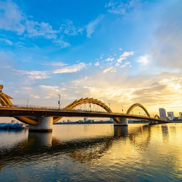 MIỀN NAM VIỆT NAM VỚI BÃI BIỂN ĐẸP Ở MŨI NÉ