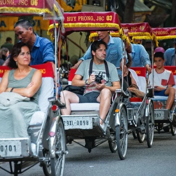 8 DAYS IN VIETNAM AND CAMBODIA 