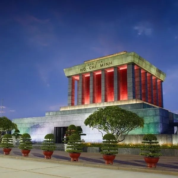 8 DAYS IN VIETNAM AND CAMBODIA 