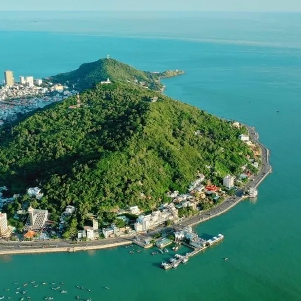 TOUR GIA ĐÌNH ĐẾN MIỀN NAM VIỆT NAM VỚI KỲ NGHỈ DƯỠNG BÃI BIỂN Ở VŨNG TÀU