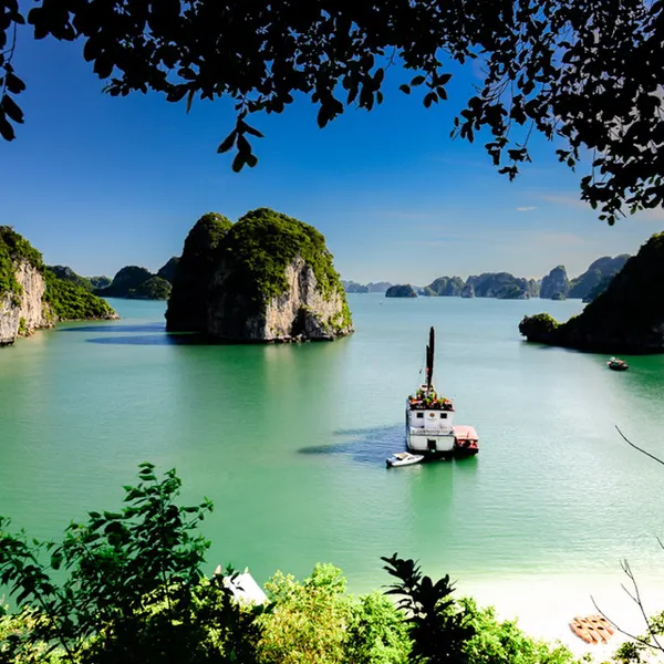 BAI TU LONG 2 DAY CRUISE