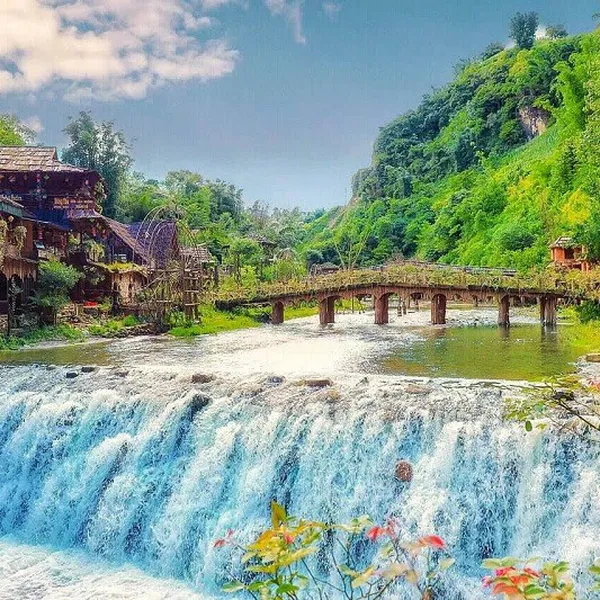 SAPA TREKKING WITH MAO