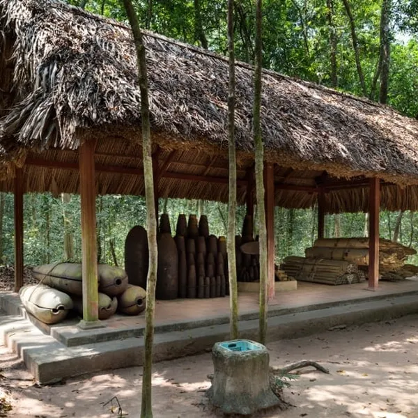 TINH HOA CỦA VIỆT NAM VÀ CAMPUCHIA