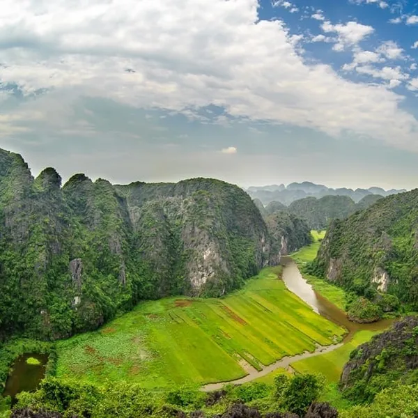 NHỮNG ĐIỂM ĐẾN NỔI BẬT CỦA VIỆT NAM