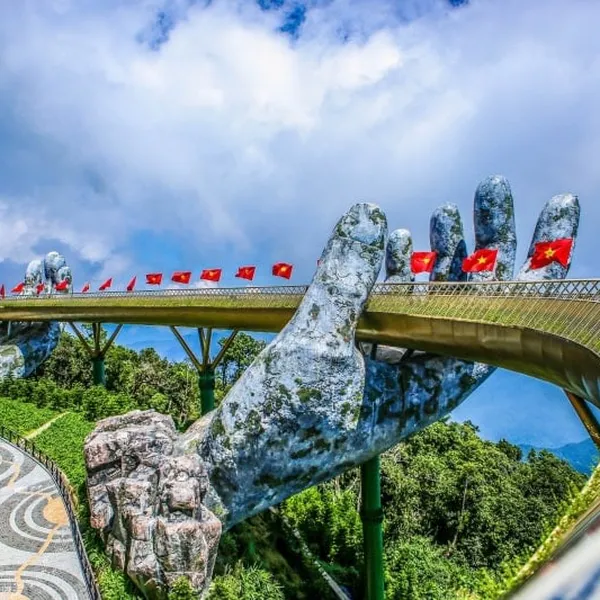 BA NA HILLS WITH GOLDEN BRIDGE – 01 DAY TOUR