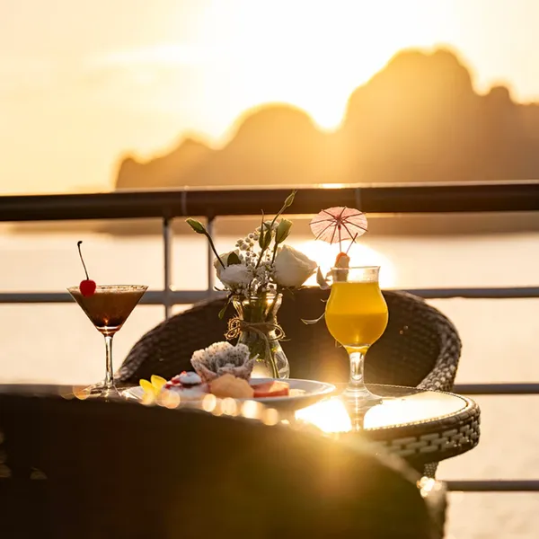 HERCULES LUXURY 5 STARS CRUISE 1 DAY