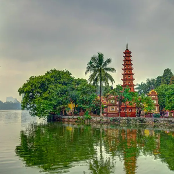 HA NOI – SAPA – FANSIPAN – HA LONG  (5 Days 4 Nights)