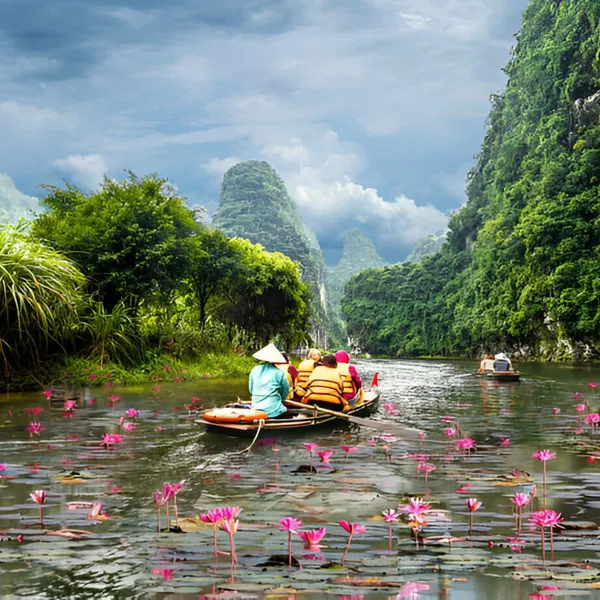 HOA LU – TAM COC – MUA CAVE – BAI DINH – TRANG AN 2 DAYS 1 NIGHT