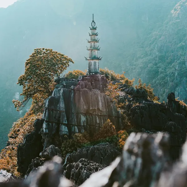 HOA LU – TAM COC – MUA CAVE – BAI DINH – TRANG AN 2 DAYS 1 NIGHT