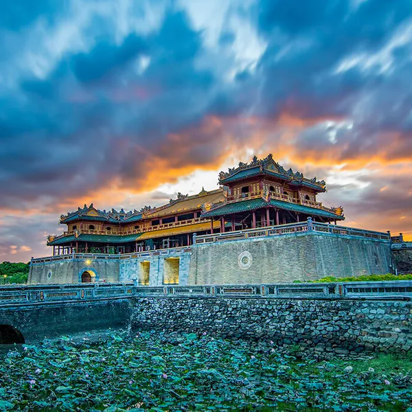 Hue City Tour “Ancient Memories – Culinary Quintessence”