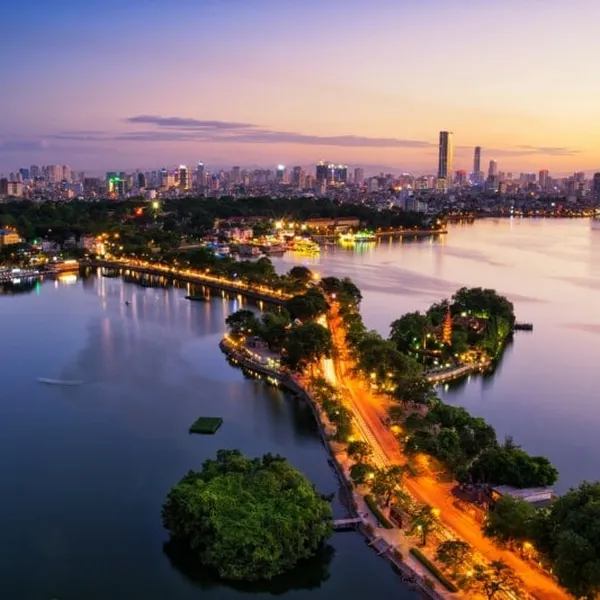 LOVELY BEACHES – NORTH AND SOUTH OF VIETNAM