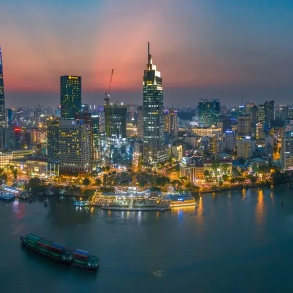 CHUYẾN ĐI TRĂNG MẬT SANG TRỌNG VỚI VIỆT NAM