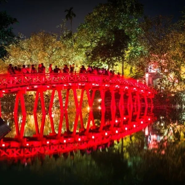 Luxury Tour to North of Vietnam: Hanoi – Halong Bay		