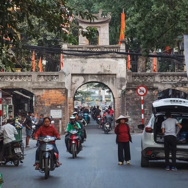 Hanoi Luxury City Half – Day Tour – Morning