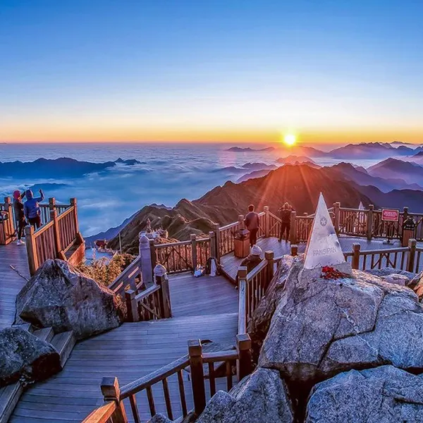 Tour Hà Giang - Đồng Văn - Sapa - Fansipan - 4 Đêm 4 Ngày ( Ô tô)