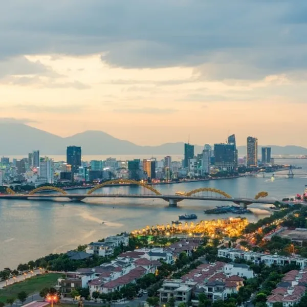 MIỀN NAM VÀ TRUNG VIỆT NAM