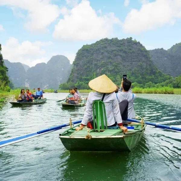 HOA LU – TRANG AN – MUA CAVE – CUC PHUONG NATIONAL PARK 2 DAYS 1