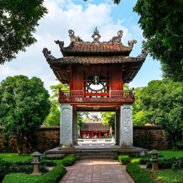 HANOI - HA LONG AT HOTEL - BAI DINH - TRANG AN (5 Days -4 Nights)
