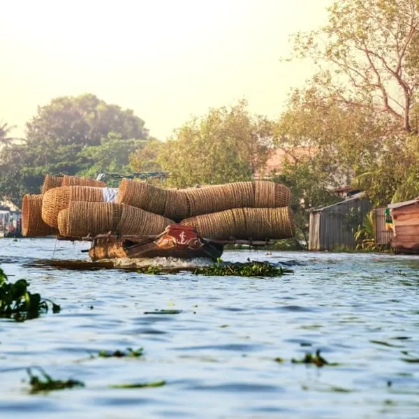 VIETNAM AT A GLANCE 10 Days 