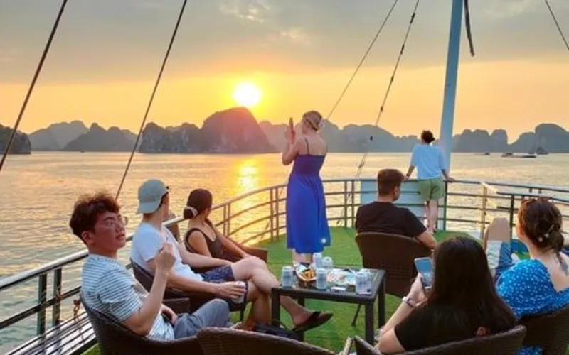 5-DAY CLASSIC TOUR TO VIETNAM