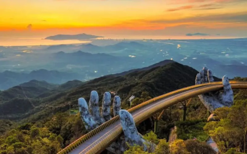 5-Day Tour to Hanoi and Golden Bridge		