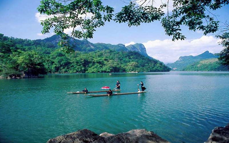 PAC BO - BAN GIOC WATERFALL - TIGER CAVE - BA BE LAKE - DUOM TEMPLE