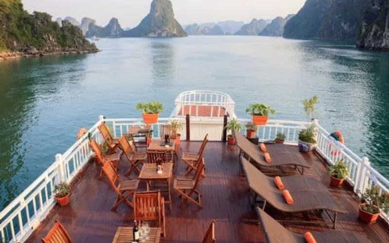 North and Central of Vietnam with Beach Holidays