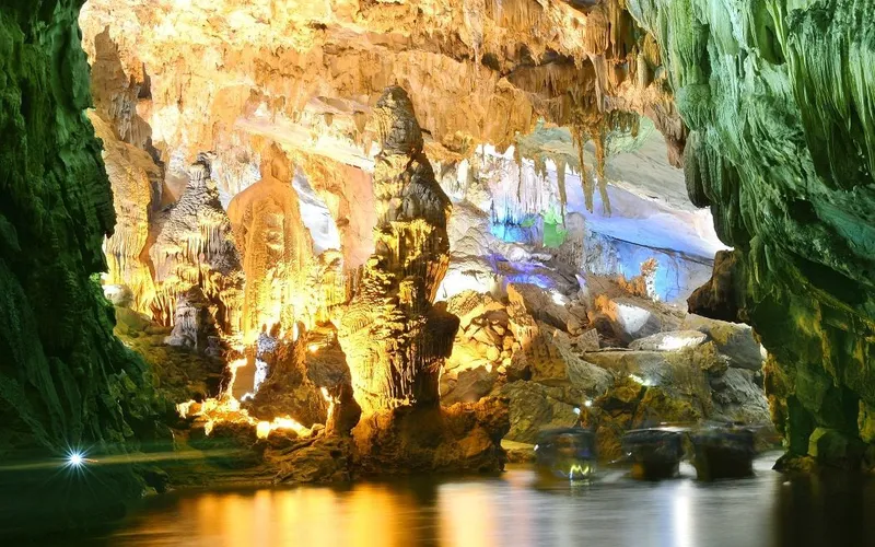 Phong Nha Kayaking Tour 4.5km
