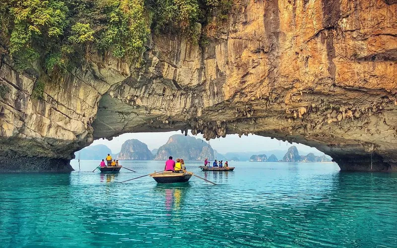 BAI TU LONG 3 DAY CRUISE