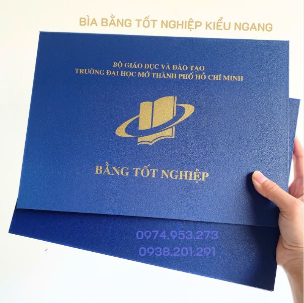 Bìa bằng tốt nghiệp kiểu ngang kích thước A4 màu xanh dương Đại học Mở Bìa bằng tốt nghiệp kiểu ngang kích thước A4 màu xanh dương Đại học Mở