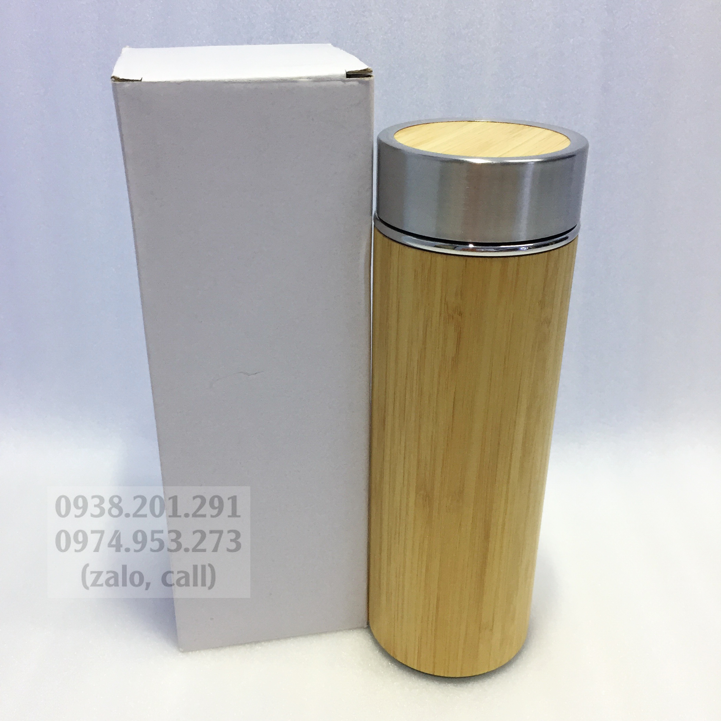 Bình giữ nhiệt đẹp vỏ tre trúc có thể khắc tên lên rất lịch sự dùng làm quà tặng khách hàng Bình giữ nhiệt đẹp vỏ tre trúc có thể khắc tên lên rất lịch sự dùng làm quà tặng khách hàng