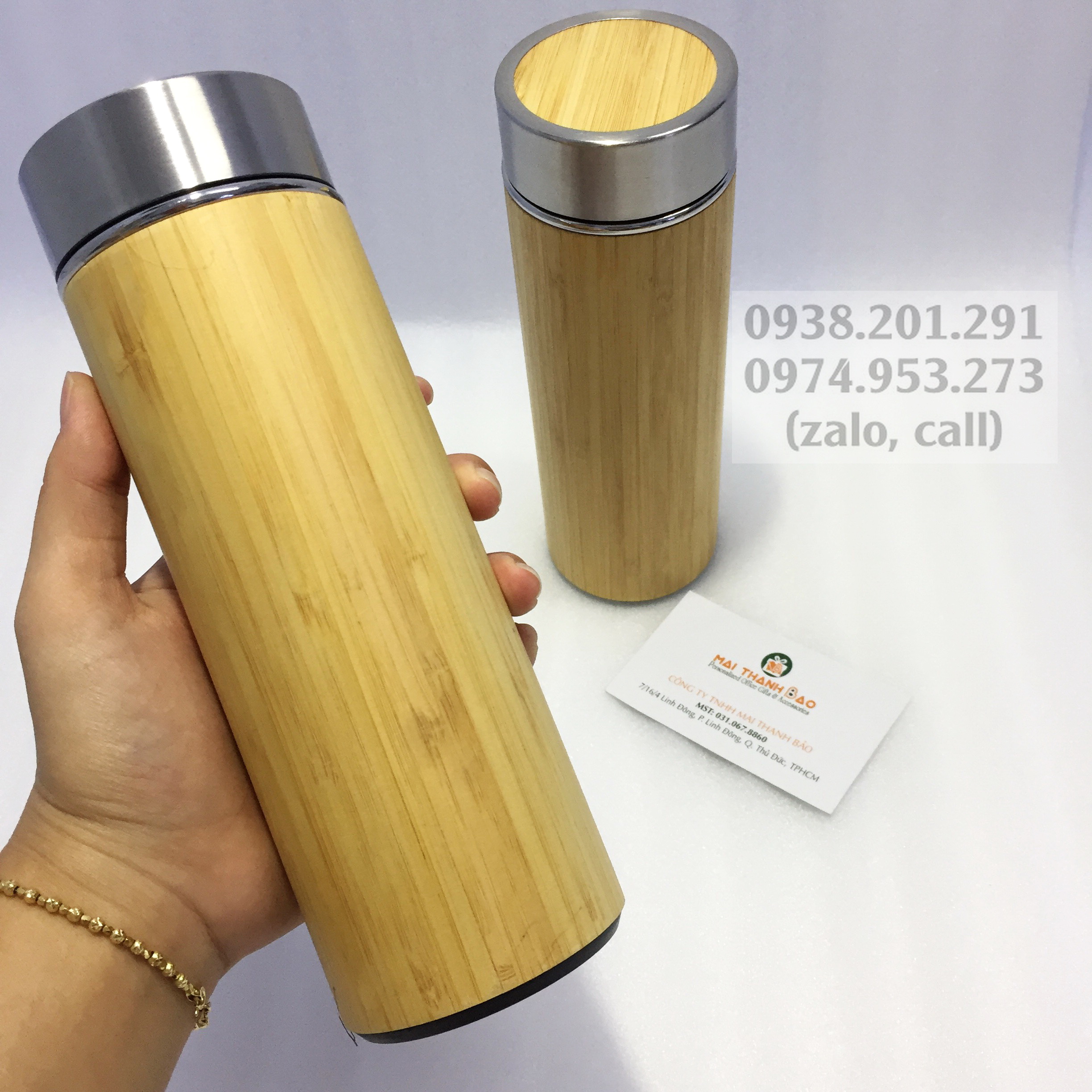 Bình giữ nhiệt đẹp vỏ tre trúc có thể khắc tên lên rất lịch sự dùng làm quà tặng khách hàng Bình giữ nhiệt đẹp vỏ tre trúc có thể khắc tên lên rất lịch sự dùng làm quà tặng khách hàng