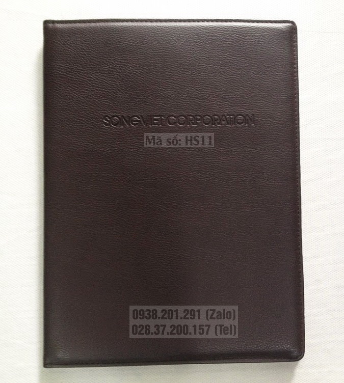 Bìa hồ sơ trình ký có nẹp kim loại ép logo ở ngoài bìa màu nâu Sóng Việt, kích thước A4 Bìa hồ sơ trình ký có nẹp kim loại ép logo ở ngoài bìa màu nâu Sóng Việt, kích thước A4