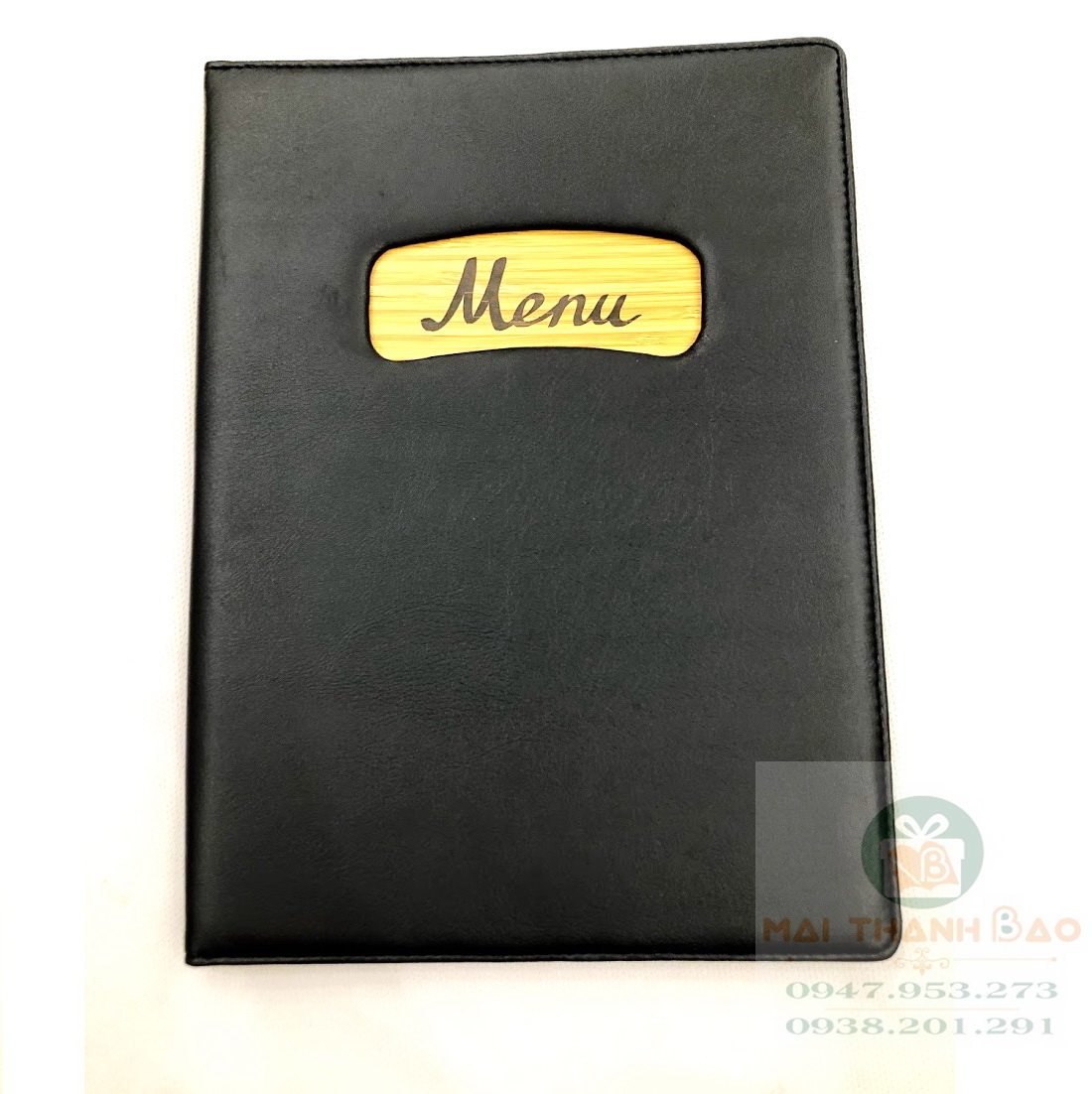 Bìa menu da simili loại dài, có các lá nhựa trong ở bên trong để nhét tờ menu Bìa menu da simili loại dài, có các lá nhựa trong ở bên trong để nhét tờ menu