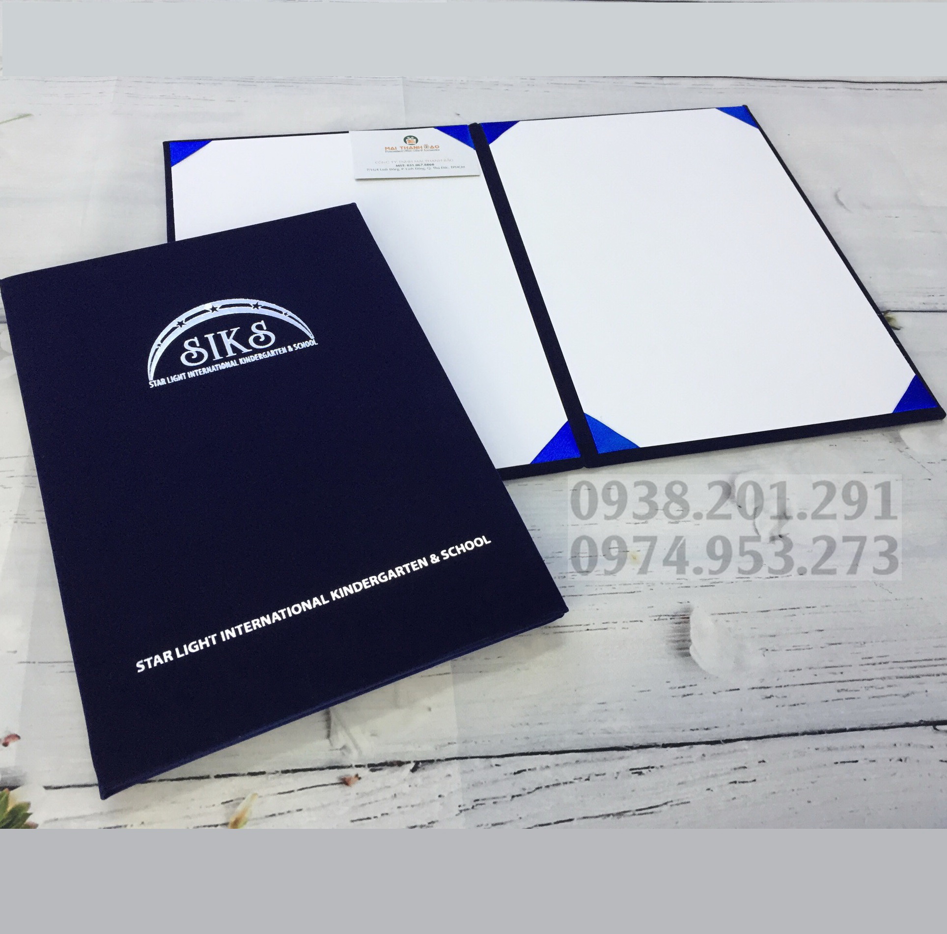 Xưởng sản xuất đặt bìa đựng bằng tốt nghiệp đại học cao đẳng giá rẻ Xưởng sản xuất đặt bìa đựng bằng tốt nghiệp đại học cao đẳng giá rẻ