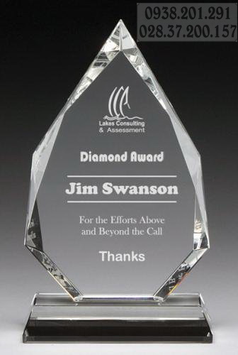 Kỷ niệm chương sản xuất giá rẻ hình thoi, cánh buồm khắc tên quà tặng Kỷ niệm chương sản xuất giá rẻ hình thoi, cánh buồm khắc tên quà tặng