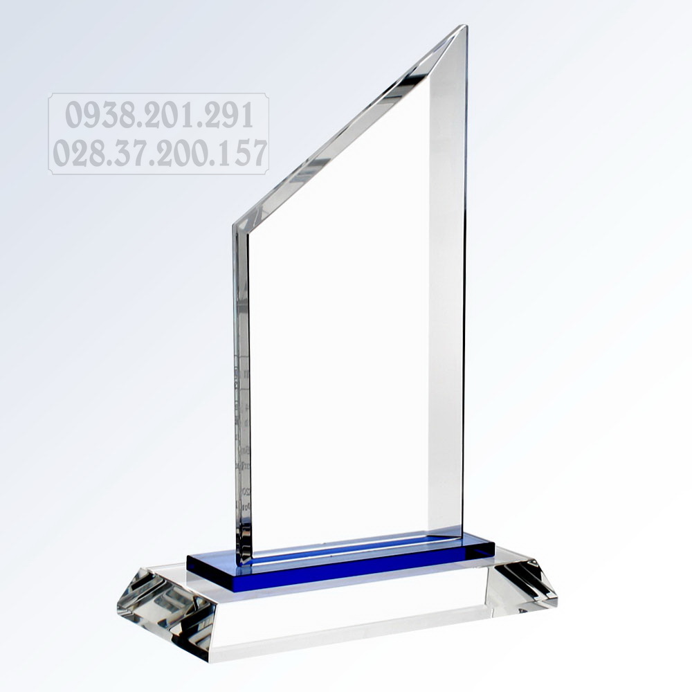 Kỷ niệm chương hình tấm bảng dạng vuông pha lê thủy tinh giá rẻ tphcm Kỷ niệm chương hình tấm bảng dạng vuông pha lê thủy tinh giá rẻ tphcm