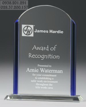 Kỷ niệm chương hình tấm bảng dạng vuông pha lê thủy tinh giá rẻ tphcm Kỷ niệm chương hình tấm bảng dạng vuông pha lê thủy tinh giá rẻ tphcm