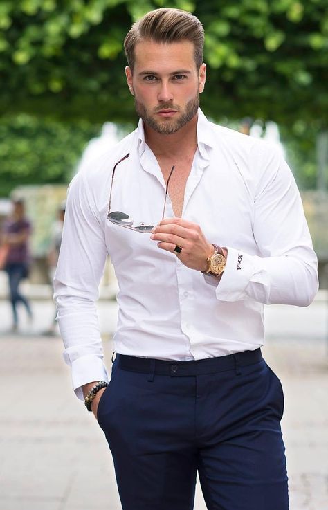 Áo sơ mi là món quà giàng tặng ông xã thích hợp Áo sơ mi là món quà giàng tặng ông xã thích hợp